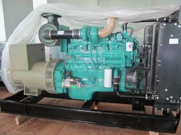 Générateur refroidi à l'eau de générateur diesel d'OEM 150kva Cummins avec polycylindrique, C.C 24V