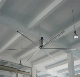 fan de plafond industrielle de grande d'entrepôt de 16ft HVLS ventilation d'air refroidissant la puissance de 220V 60Hz